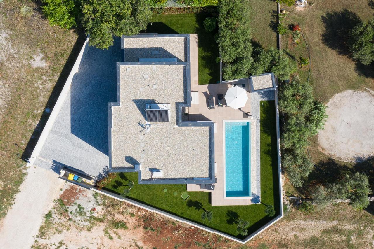 Villa Leola Ližnjan Extérieur photo